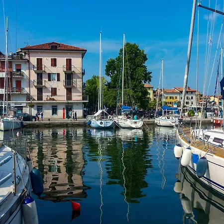 Проживание в семье And Apts. In Lignano 21694 Линьяно-Саббьядоро